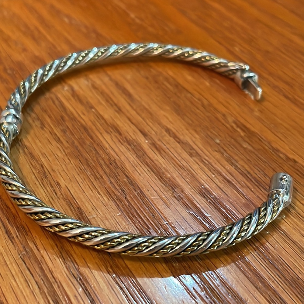 Grace & Heart Twist & Shout Bangle - image 6